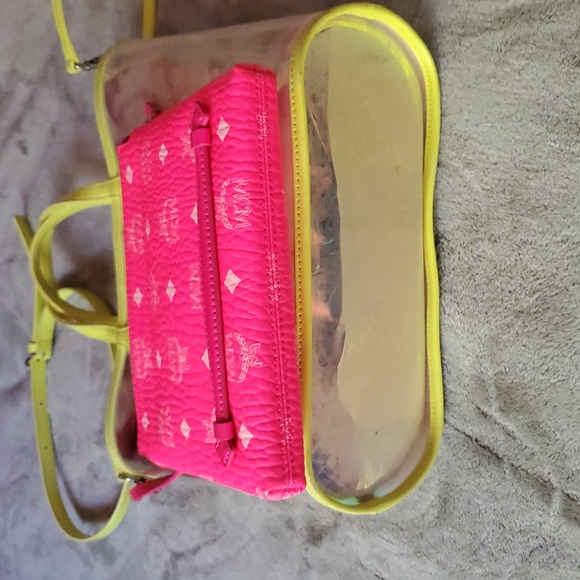 MCM Flash.$ - Picture 9 of 10